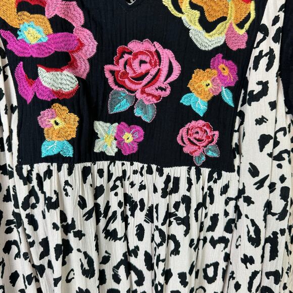 Savanna Jane Cheetah Print Flower Embroidered Mini Bohemian Tunic Shift Dress - Picture 8 of 12